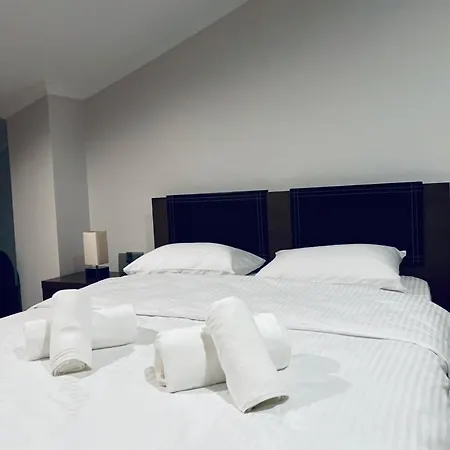 Akvaryum Icinde Deniz Manzarali Terasli Dublex Apartament *