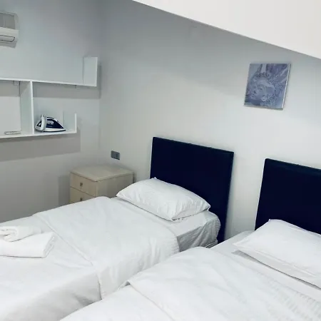 Akvaryum Icinde Deniz Manzarali Terasli Dublex Apartament *