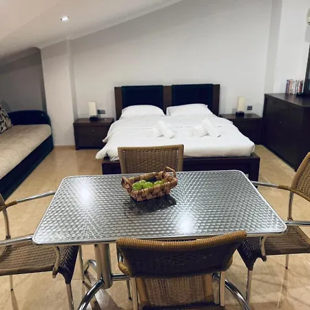 Akvaryum Icinde Deniz Manzarali Terasli Dublex Apartament Fethiye